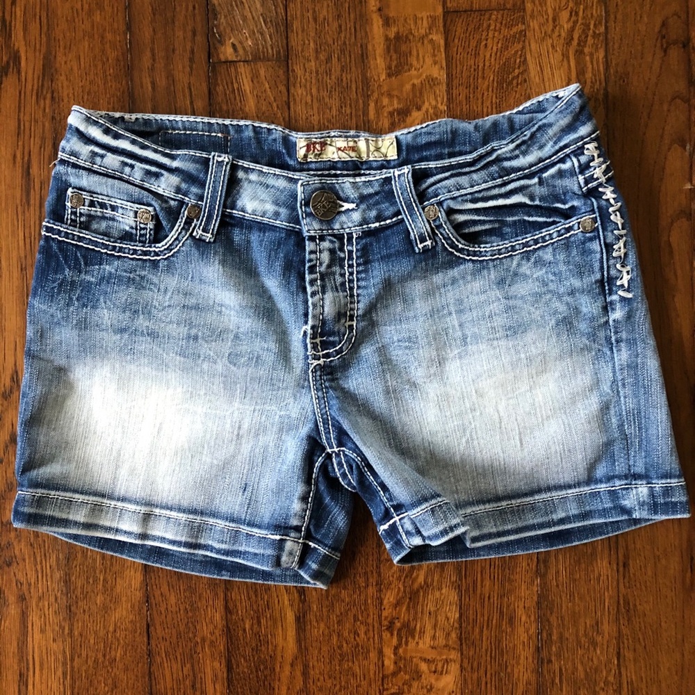 BKE Kate shorts